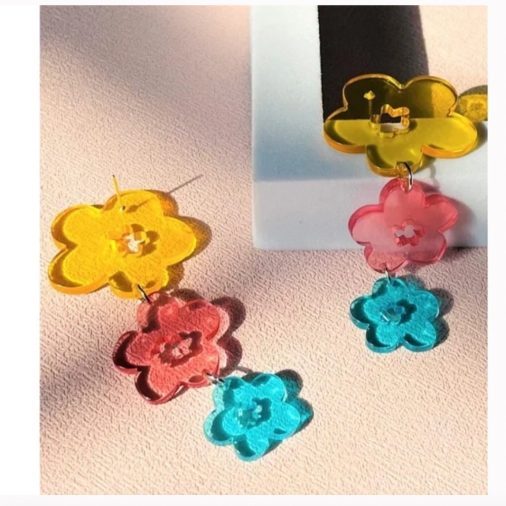 ✨ FREE Flower Floral Retro Boho Peasant Cartoon Art Deco Farm Hipster Earrings